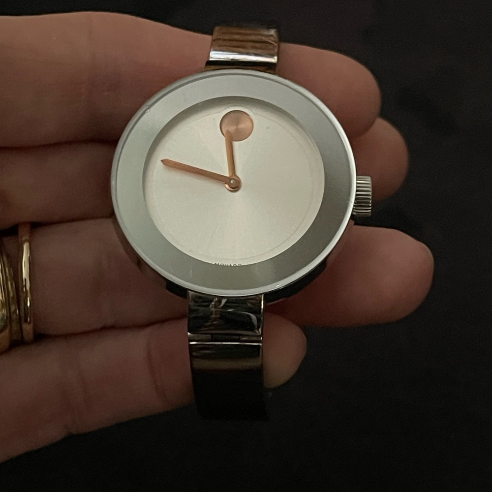 Movado Bold Silver and Rose Gold Watch ( NO BOX ) New Battery - Picture 12 of 12